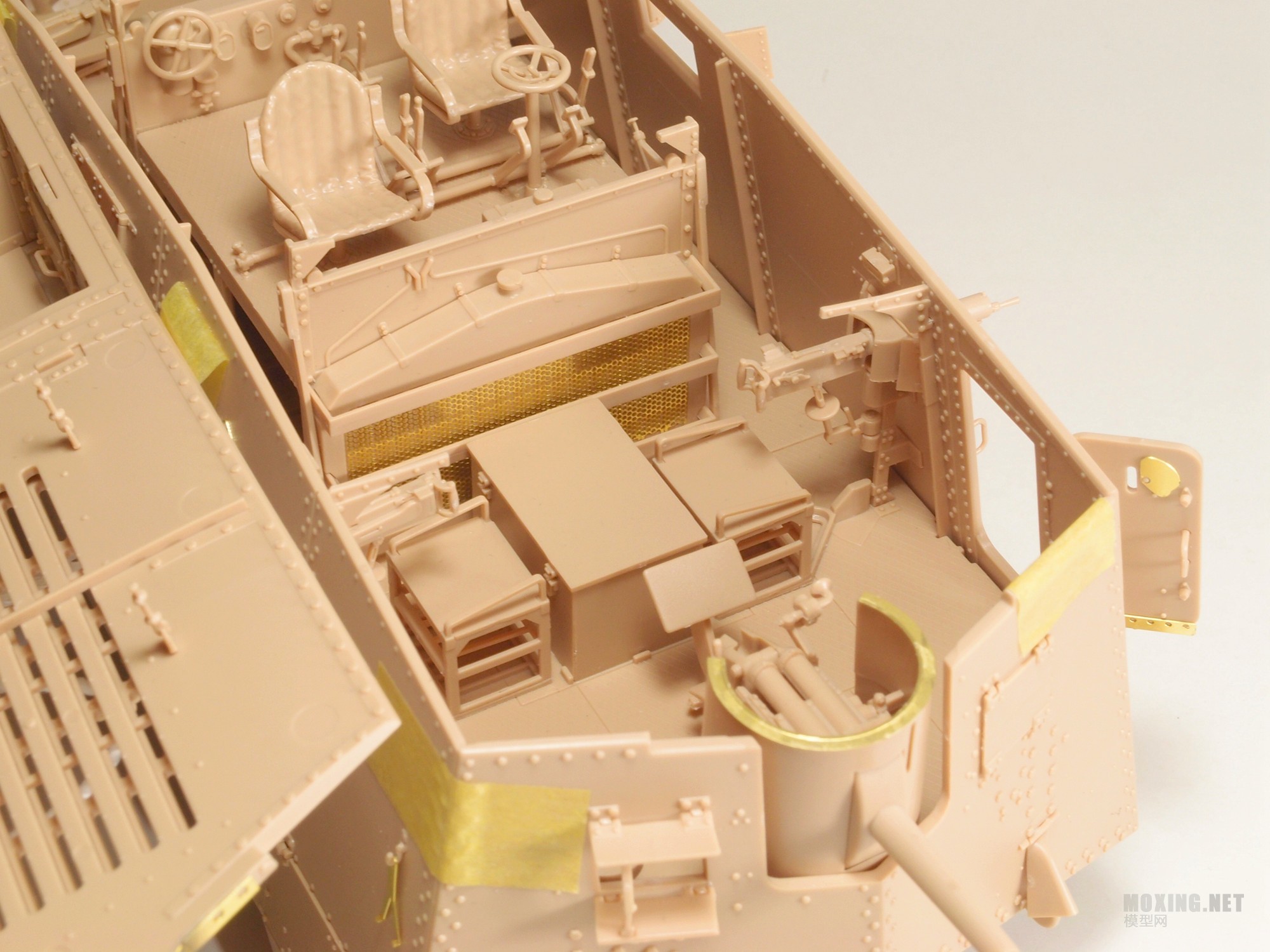 [模型网评测]MENG-1/35一战德国A7V坦克(克虏伯型)(TS-017)