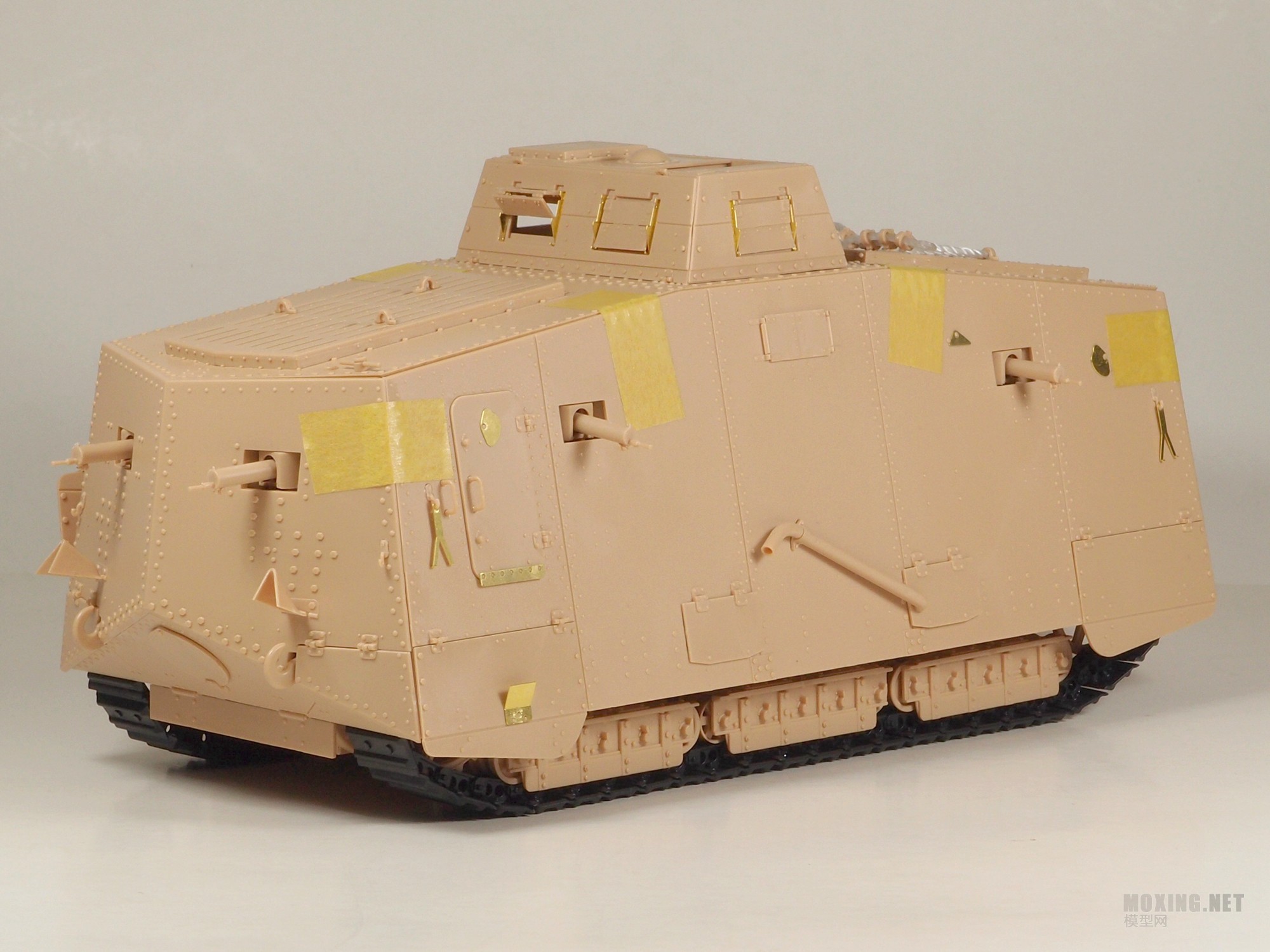 [模型网评测]MENG-1/35一战德国A7V坦克(克虏伯型)(TS-017)