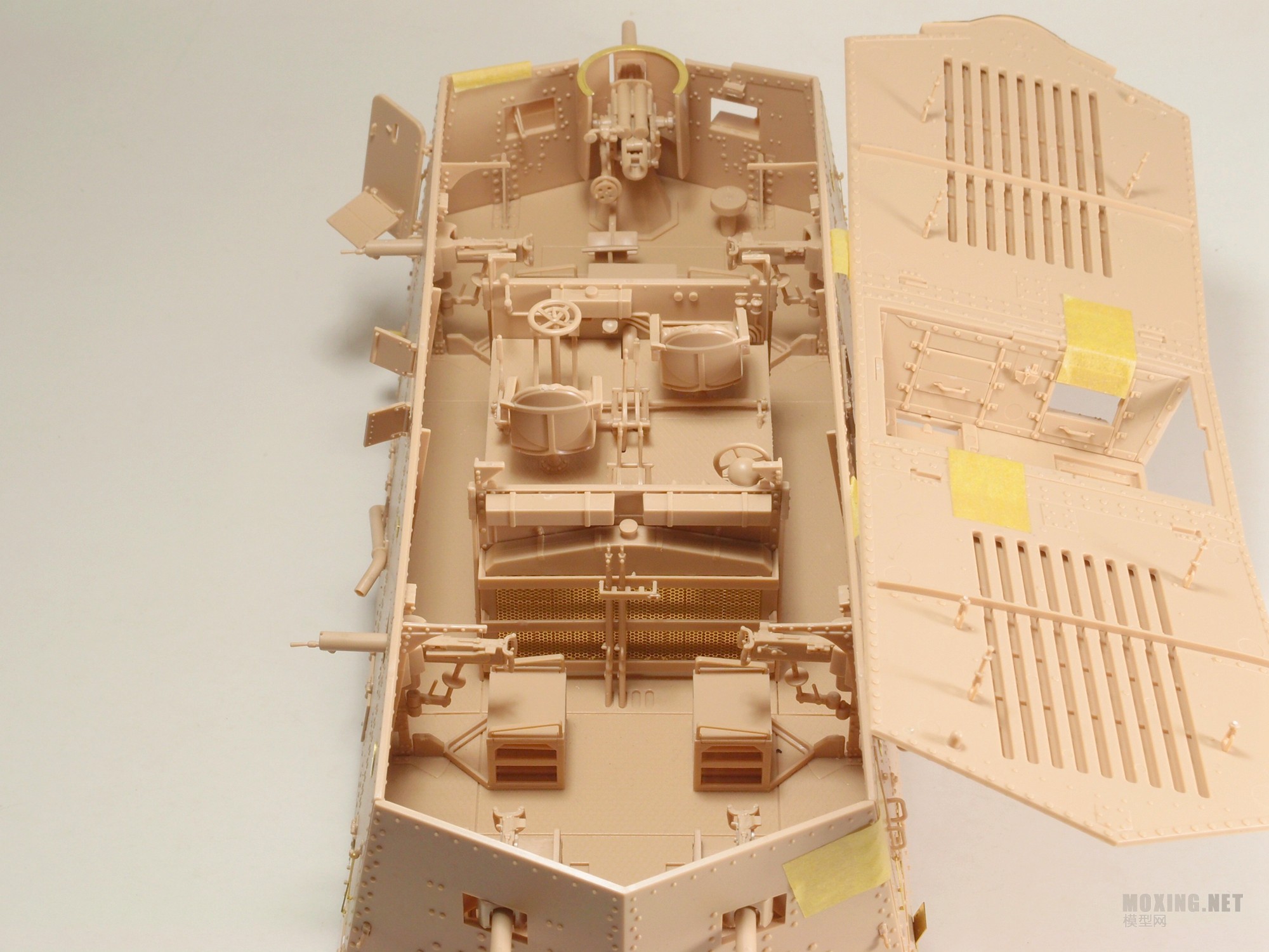 [模型网评测]MENG-1/35一战德国A7V坦克(克虏伯型)(TS-017)