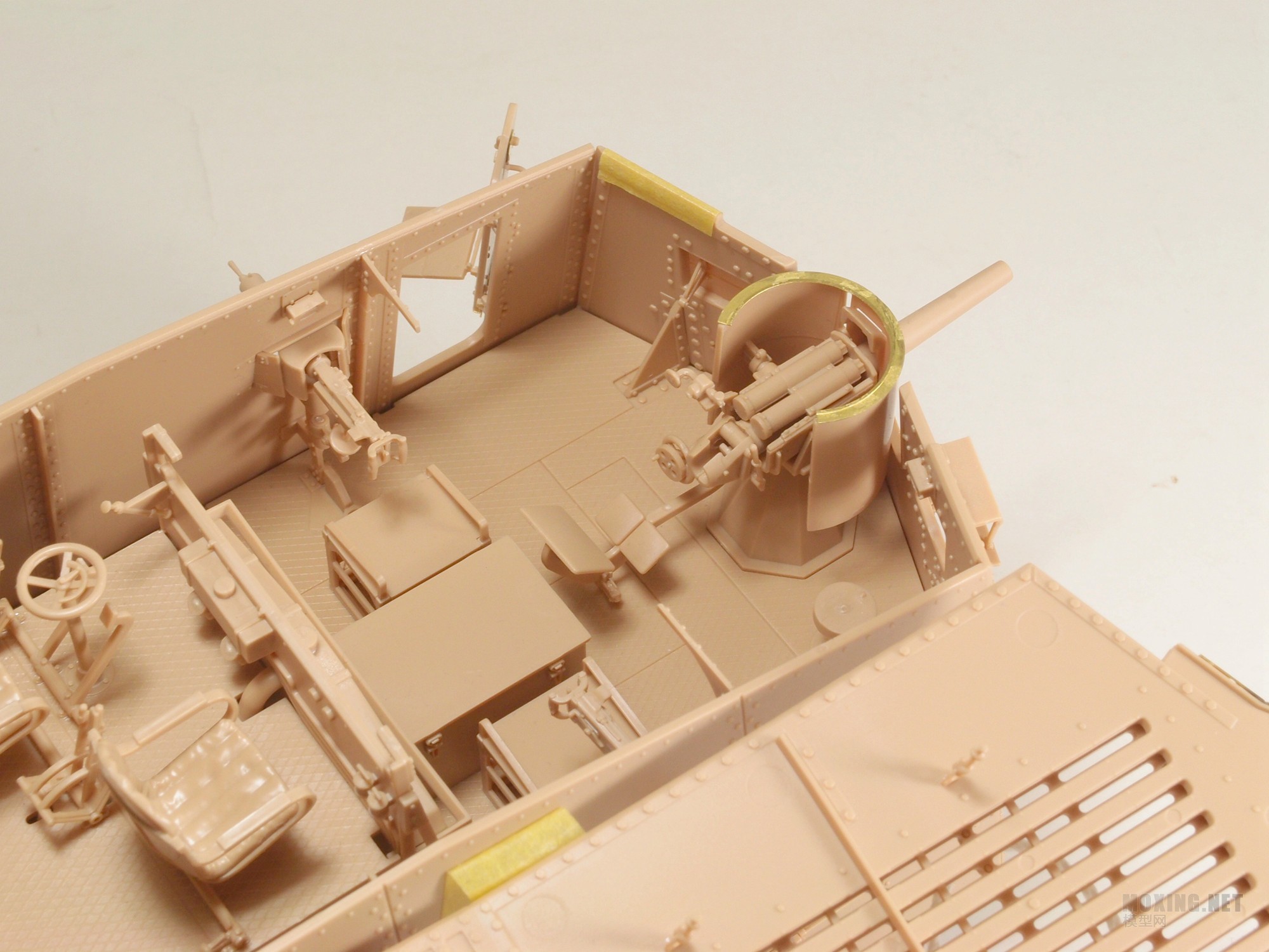 [模型网评测]MENG-1/35一战德国A7V坦克(克虏伯型)(TS-017)