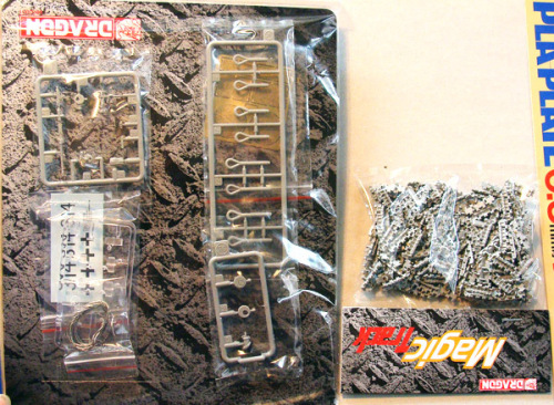 威龙-1/35德国黑猎豹G1型坦克歼击车早期型(6458)版件评测