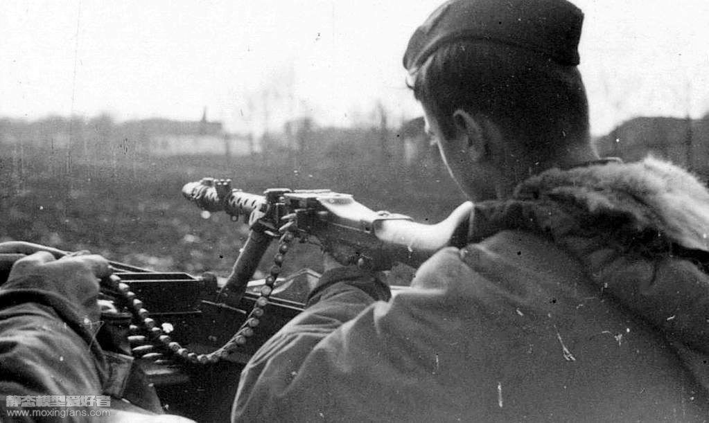 MG34