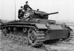 【威龙】1/35 三号坦克及其变形车模型目录