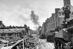 Progression vers COUTANCES - 1944