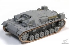 【威龙 6860】1/35三号突击炮A型米歇尔魏特曼座车（巴巴罗萨1941）官方素组图