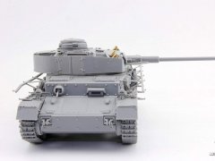 【边境 BT-001】1/35 四号坦克G中后期型素组评测