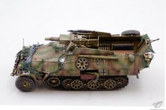 1/35 AFV 251装甲车