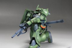 猛男就是要开扎古 HGUC MS-06 ZAKUII 