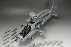 【雪人 SP-2601】1/35 AH-64D长弓阿帕奇武装直升机素组评测