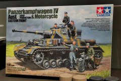 【田宫 25209】新品：1/35 四号坦克G初期型及摩托传令兵东部前线