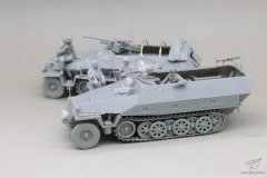 【威龙 6984】1/35 Sd.Kfz.251/1半履带车D型 附“猎鹰”式红外夜视仪素组评测