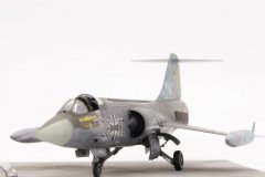 1/48长谷川F104G星战士