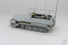 [威龙 6442]1/35 Sd.Kfz.251/6半履带装甲指挥车C型素组测评