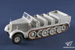 [小号手 09575]1/35 Sd.Kfz.9 18吨半履带炮兵运输型官方素组照片更新