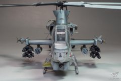 1/48 Kittyhawk AH-1Z“蝰蛇”
