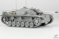 【TAKOM 8015】1/35 三号突击炮F后期型评测